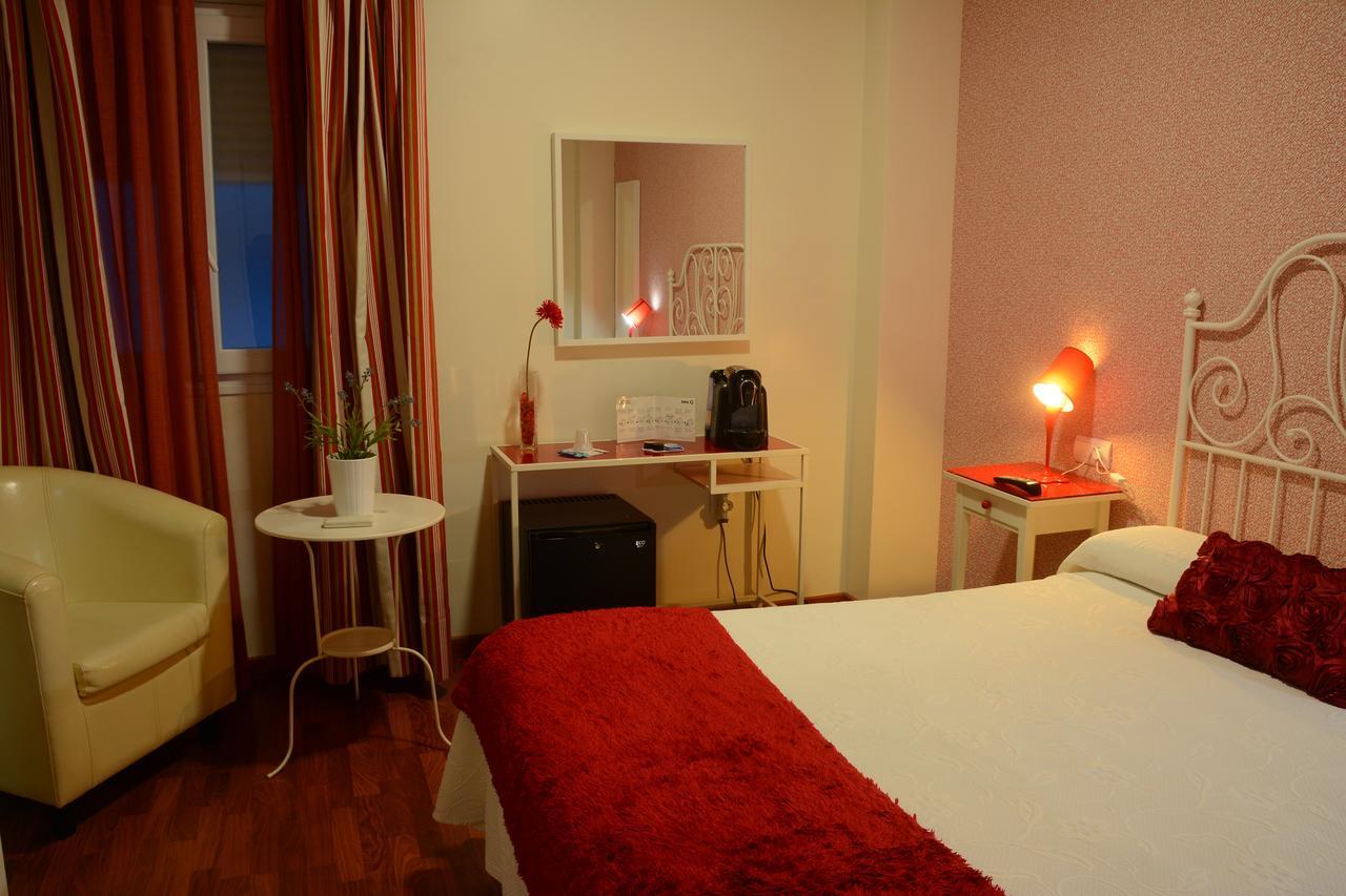 Hostal Paris San Fernando Ngoại thất bức ảnh